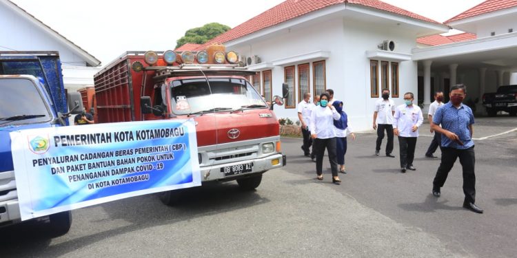 Pemkot Salurkan Beras Cadangan Pemerintah