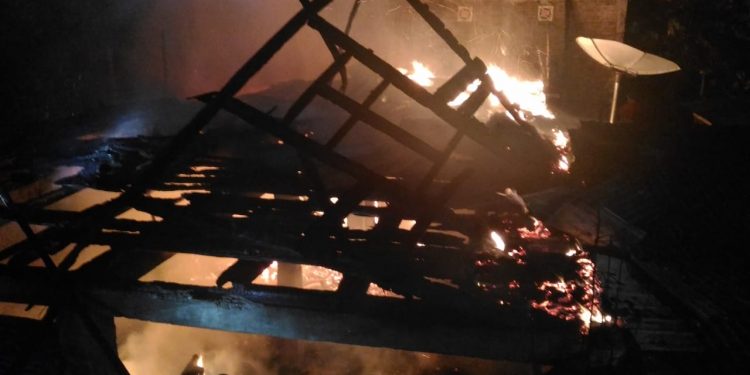 Kebakaran Rumah di Sinindian, Kakek 74 Tahun Kehilangan Harta Benda