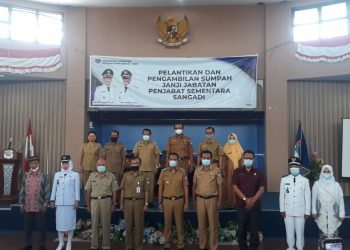 Badai Mutasi Pejabat Boltim Berlanjut, Lima Pejabat Struktural dan Dua Kepsek Dilantik