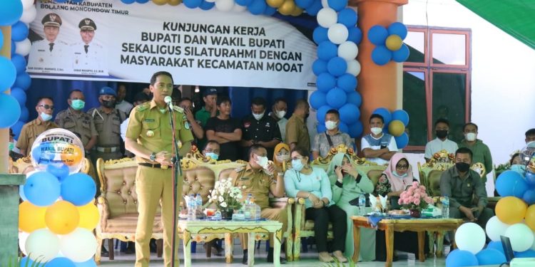 Ribuan Warga Kecamatan Mooat Sambut Kedatangan Sachrul-Oskar