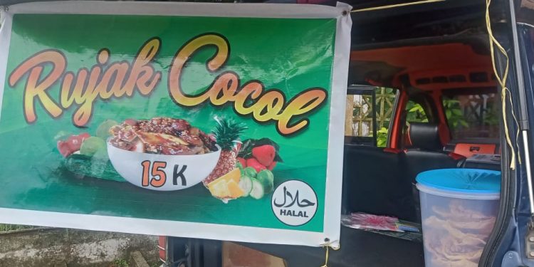 Usaha Rujak Cocol Menjanjikan, Pendapatan Sehari Capai Ratusan Ribu