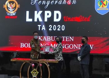Bupati Bolmong Serahkan LKPD Tahun 2020 ke BPK RI