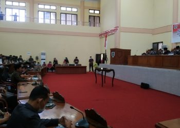 Lima Fraksi Sukseskan LKPj Bupati 2020 lewat Paripurna