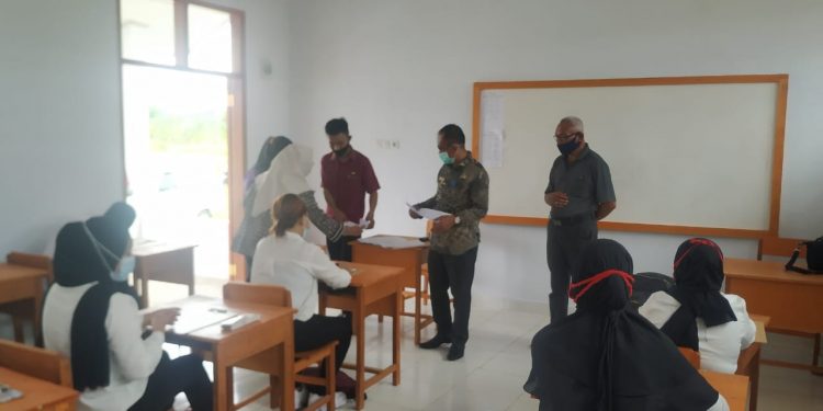 Warga yang Putus Sekolah Mulai Ikut Ujian Paket C