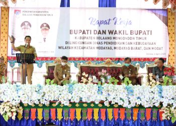 Bupati Rapat Kerja dengan Guru se-Boltim