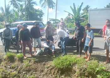 Bupati Boltim Bantu Evakuasi Korban Laka Lantas di Jalan Dodap – Togid