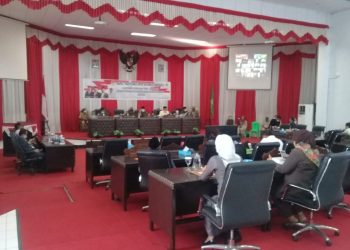 Pemkot Serahkan LKPj ke DPRD