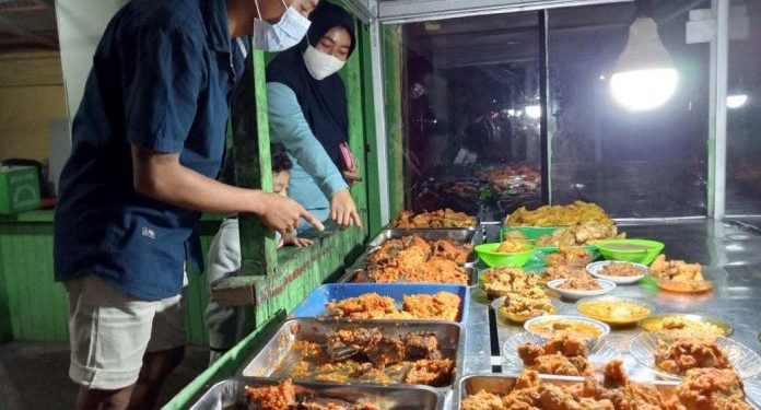 Jual Menu Sahur dan Buka Puasa, RM Islam Raup Omset Jutaan Rupiah