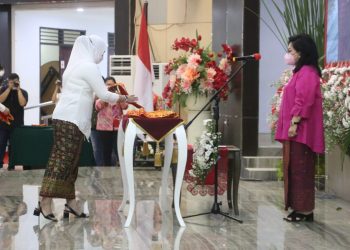 Seska Ervina Budiman Dikukuhkan Sebagai Bunda PAUD Boltim