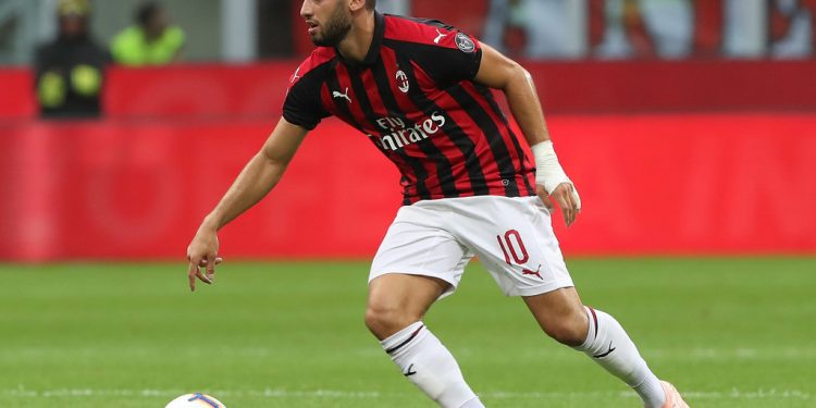 Selain Donnarumma, Calhanoglu Juga Berpeluang Gabung Gratis ke Juventus