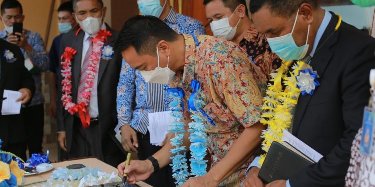 Resmikan Gereja Advent Atoga, Bupati Minta Jaga Hubungan Antar Umat Beragama