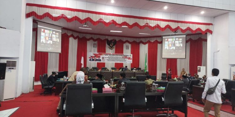 Wali Kota Hadiri Paripurna Tingkat I Ranperda Pertanggungjawaban APBD 2020