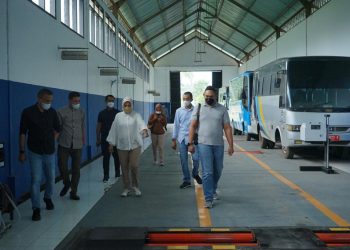 Tatong Bara Tinjau Kondisi Balai Pengujian Kendaraan Bermotor