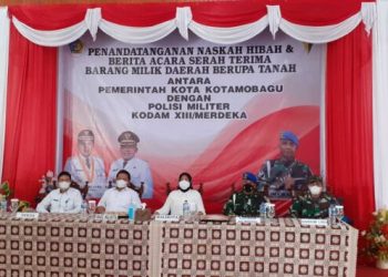 Wali Kota Tandatangani Naskah Hibah dan Berita Acara Serah Terima BMD kepada Polisi Militer Kodam XIII / Merdeka