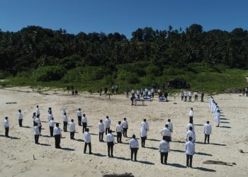 Lantik Pejabat di Tempat Wisata, Bupati Boltim: Saya Namakan Kabinet Pulau Nanas