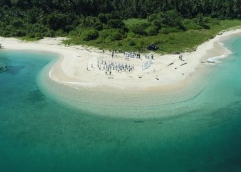 Lantik Pejabat di Tempat Wisata, Bupati Boltim: Saya Namakan Kabinet Pulau Nanas