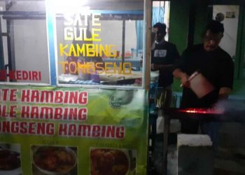 Warung Pakle Kediri Tawarkan Menu Daging Kambing yang Lezat