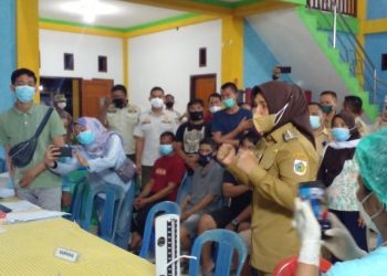 Wali Kota Tatong Bara Pantau Secara Langsung Vaksinasi di Mongondow dan Kopandakan Satu
