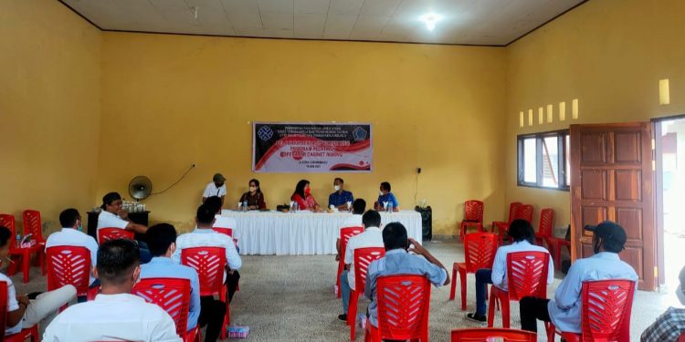Tingkatkan Kemampuan, Disperinaker Latih Pengrajin Meubel