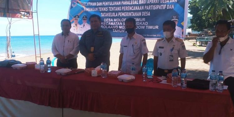 Pemdes Molobog Timur Gelar Pelatihan dan Penyuluhan Paralegal