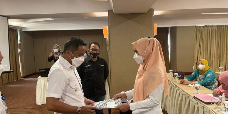 Manoppo dan Mamonto Jabat Direktur dan KTU RSUD Pratama Boltim