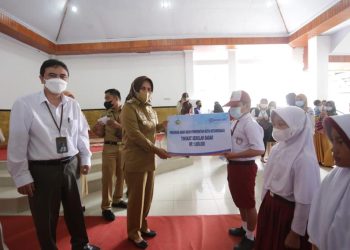 3.430 Siswa dan Mahasiswa Terima Bantuan Anak Asuh