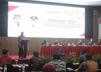 Wali Kota Tatong Bara  Buka Bimtek Penyusunan Laporan Kinerja Perangkat Daerah Kota Kotamobagu