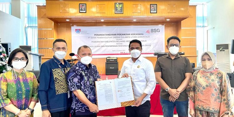 Bupati SSM Tandatangani Perjanjian Kerjasama dengan PT Bank SulutGo
