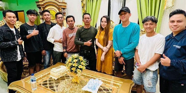 Persikato FC Dapat Support Dari Owner Quratu Home Stay di Nuangan Cup