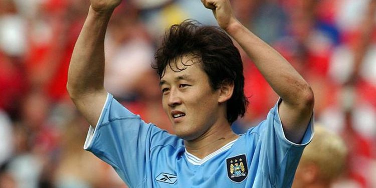 Ini Pemain Bola Pertama China yang Cetak Gol di Liga Inggris