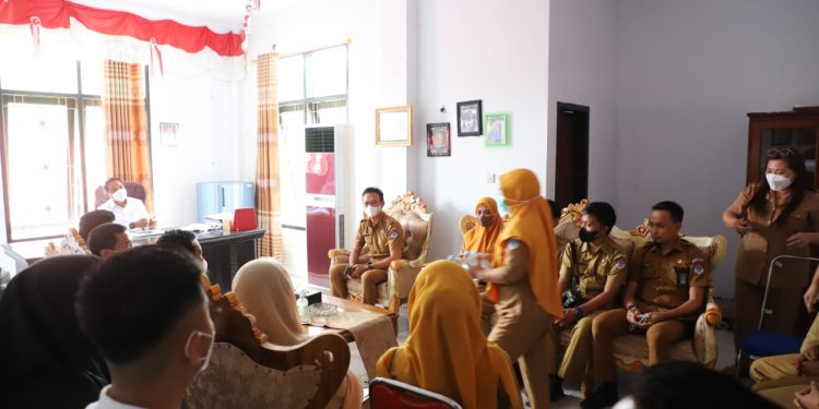 Pesan Bupati Kepada ASN Asal Luar Daerah: Cintai Boltim Seperti Tanah Kelahiran Sendiri