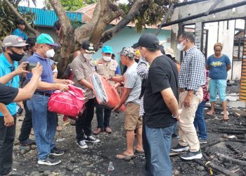 Bupati Serahkan Bantuan ke Korban Bencana Kebakaran di Kotabunan Barat