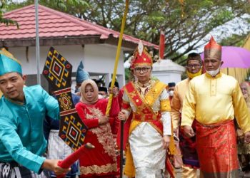 Bupati Bolmong Resmi Menyandang Gelar Adat Paripurna ‘Bogani Ki Yasti’