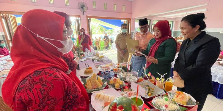 TP PKK Kecamatan Lolak Pemenang Lomba Cipta Menu B2SA, Digelar DKP Bolmong