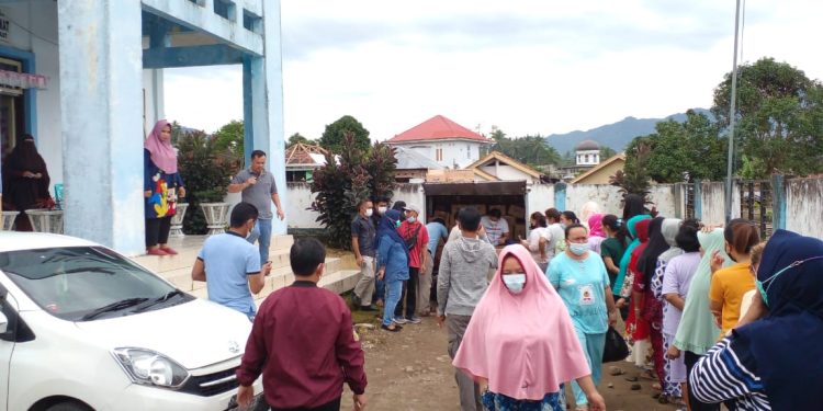 Disperindagkop-UKM Kembali Gelar Opas Kelangkaan Minyak Goreng di Kecamatan Modayag Barat