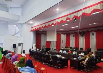Pimpinan dan Anggota DPRD Kotamobagu Gelar RDP bersama Pedagang Pasar Serasi