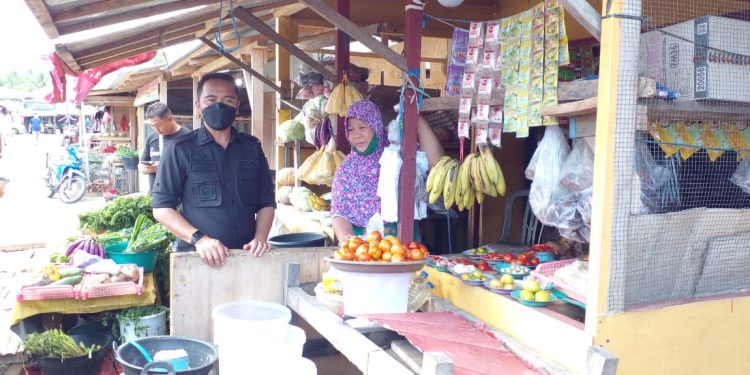 Jelang Ramadhan, Bupati Boltim Tinjau Ketersediaan dan Harga Bapok