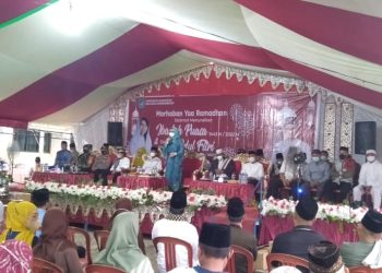 Safari Ramadhan, Bupati Yasti Resmikan Gedung UPZ dan Menara Masjid Al-Mukhlisin di Desa Tanoyan Selatan