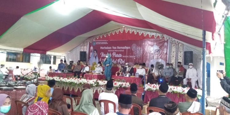 Safari Ramadhan, Bupati Yasti Resmikan Gedung UPZ dan Menara Masjid Al-Mukhlisin di Desa Tanoyan Selatan