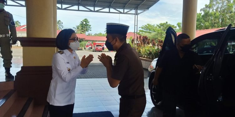 Bupati Yasti Sambut Kunker Kajari Kotamobagu