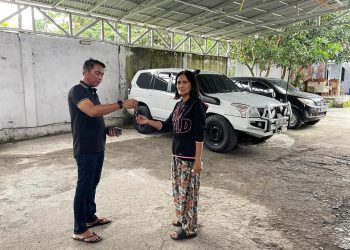 SSM Kembalikan Mobil Landcruiser Prado Milik YSM