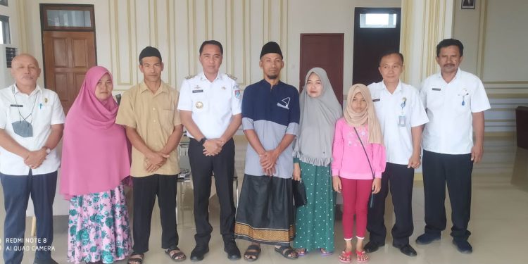 Bupati Boltim Lepas Dua Jamaah Umroh