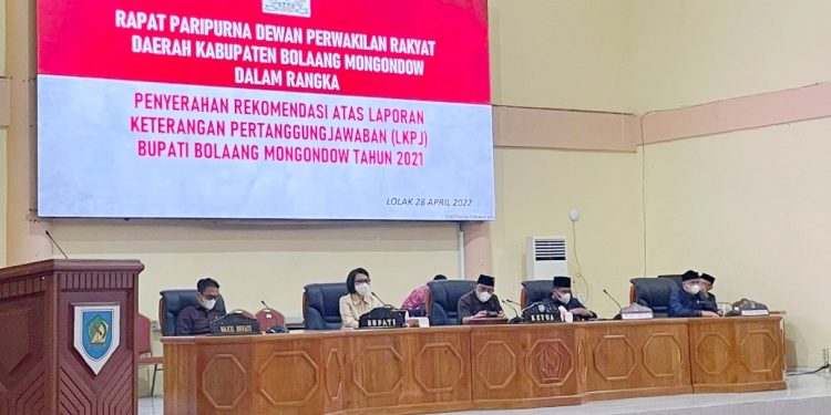 DPRD Bolmong Gelar Paripurna Penyerahan Rekomendasi Atas LKPj Bupati Tahun 2021