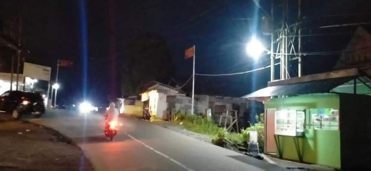 Simpang Tiga Desa Modayag Timur kembali Terang