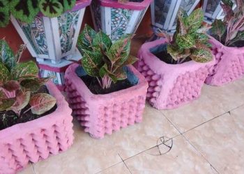 Pot Unik Kreasi Ibu-ibu PKK  Desa Moonow jadi Pilihan Penggemar Tanaman Hias