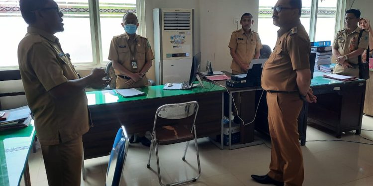 Pj Bupati Limi Mokodompit Sidak OPD