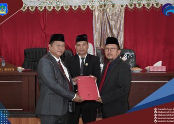 Wabup Bolsel Hadiri Paripurna Tentang Pendapat Akhir Fraksi dan Persetujuan DPRD Atas Pertanggungjawaban APBD 2021