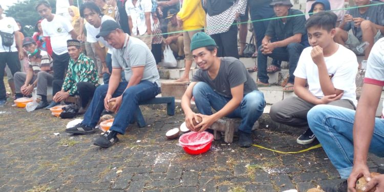 Desa Modayag II  Turut Meriahkan Lomba  Permainan Tradisional Langkadan KNPI Boltim