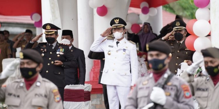 Bupati dan Wabup Ikuti Upacara Peringatan HUT Bhayangkara ke-76 Tahun