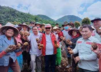 Gerakan ‘Igay Mononggoba’ Bupati Limi Ajak Warga Passi Timur Perkuat Sektor Pertanian